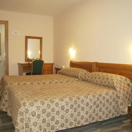 Hotel Lupa San Juan de Pinera